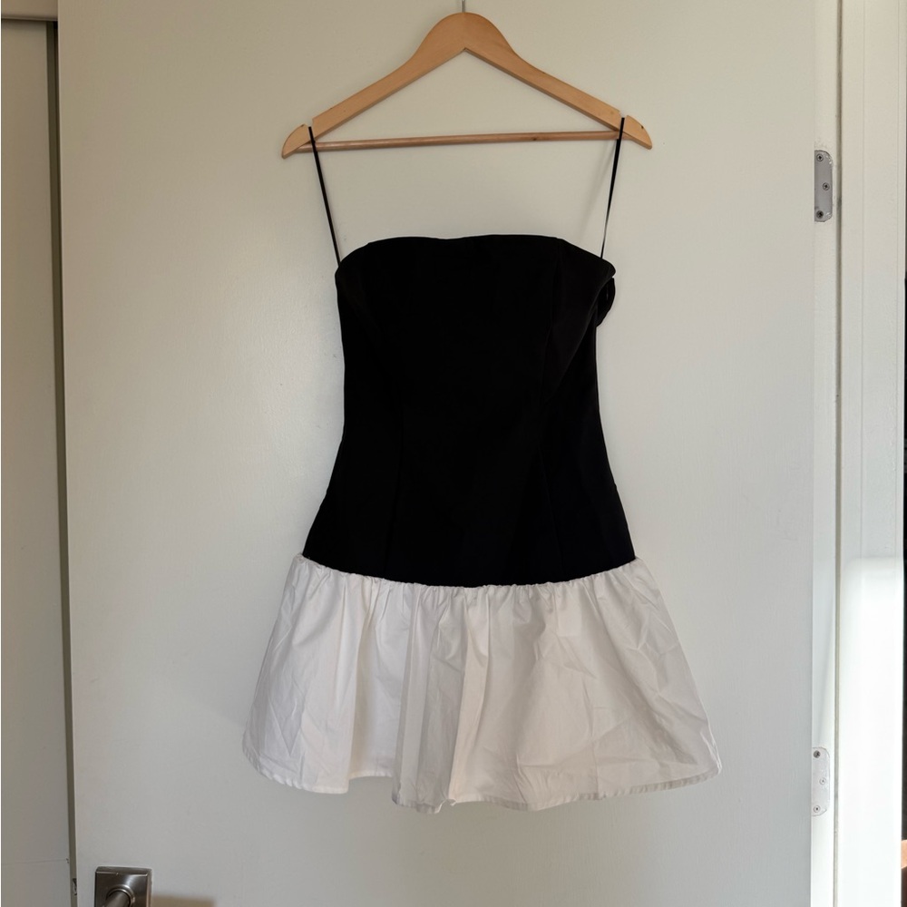 Heiress Beverly Hills Black & White Strapless Mini Dress with Flared Hem